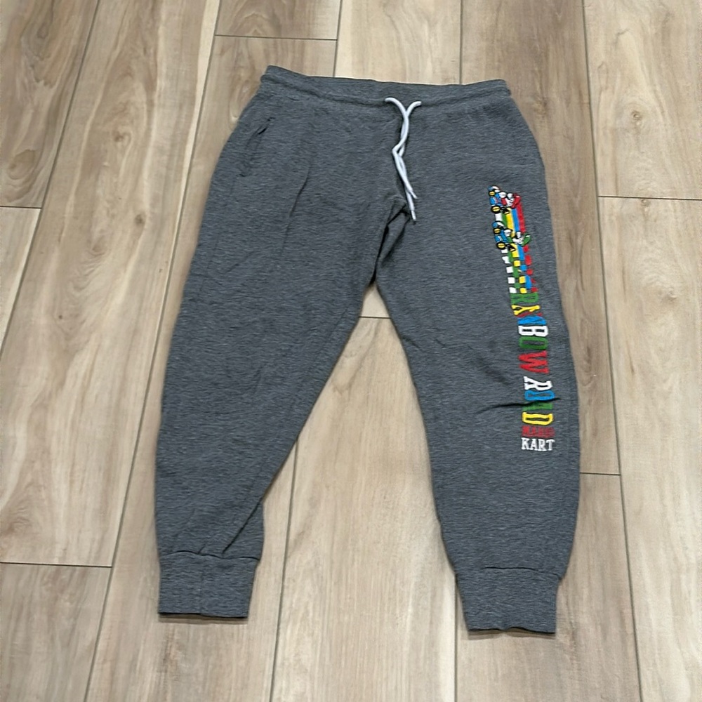 GUC Super Mario Mariokart Brand Size S Small Gray Grey Sweatpants Lounge Pants